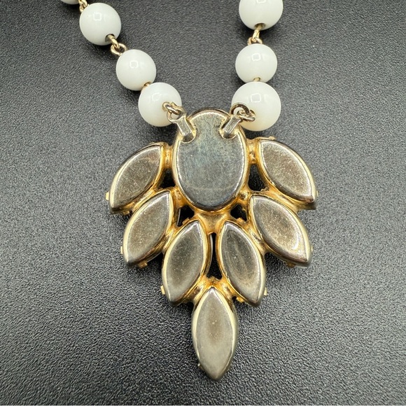 Gorgeous 1940s Milk Glass Prong Set Earrings and Necklace Set - Picture 14 of 17